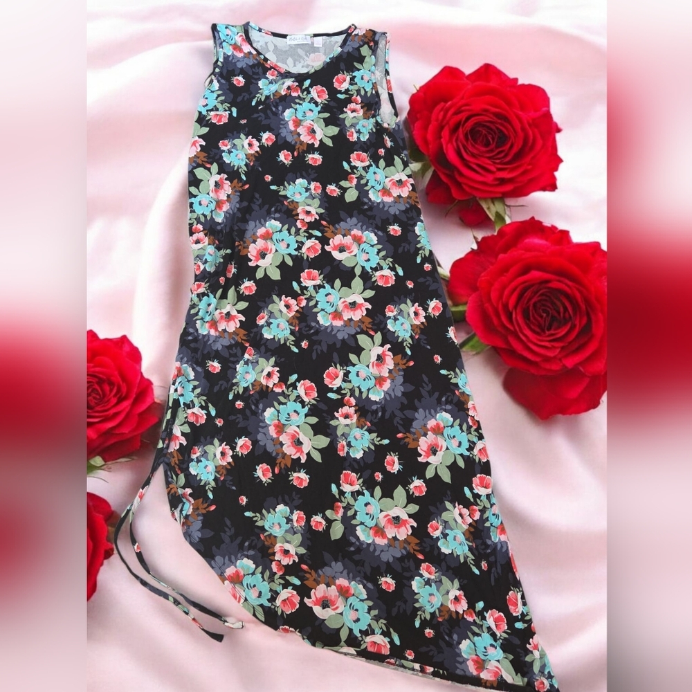 Flatter & Kick maternity women size Large (pre pregnancy)